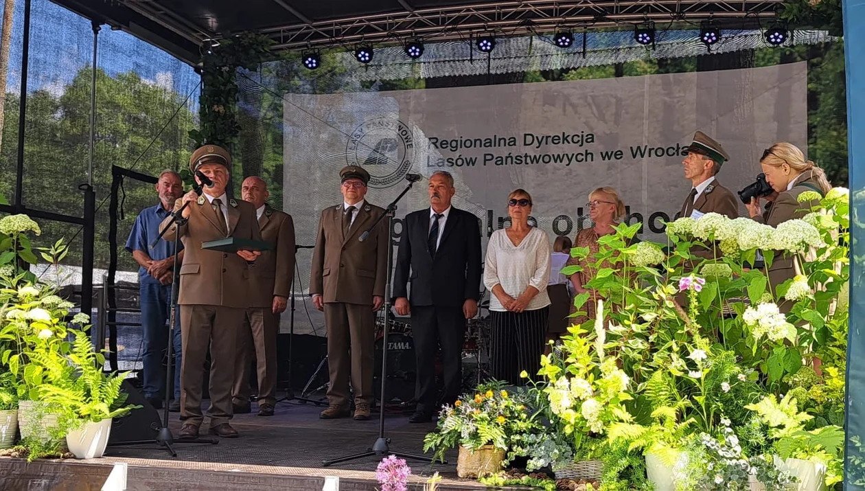 Nadleśniczy z Jugowa z Kordelasem Leśnika Polskiego - Zdjęcie główne