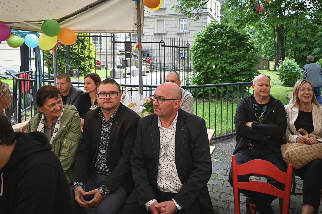 Powiat Kłodzki. Wyjątkowe spotkanie z okazji Dnia Matki i Dziecka w DPS w Podzamku [zdjęcia]