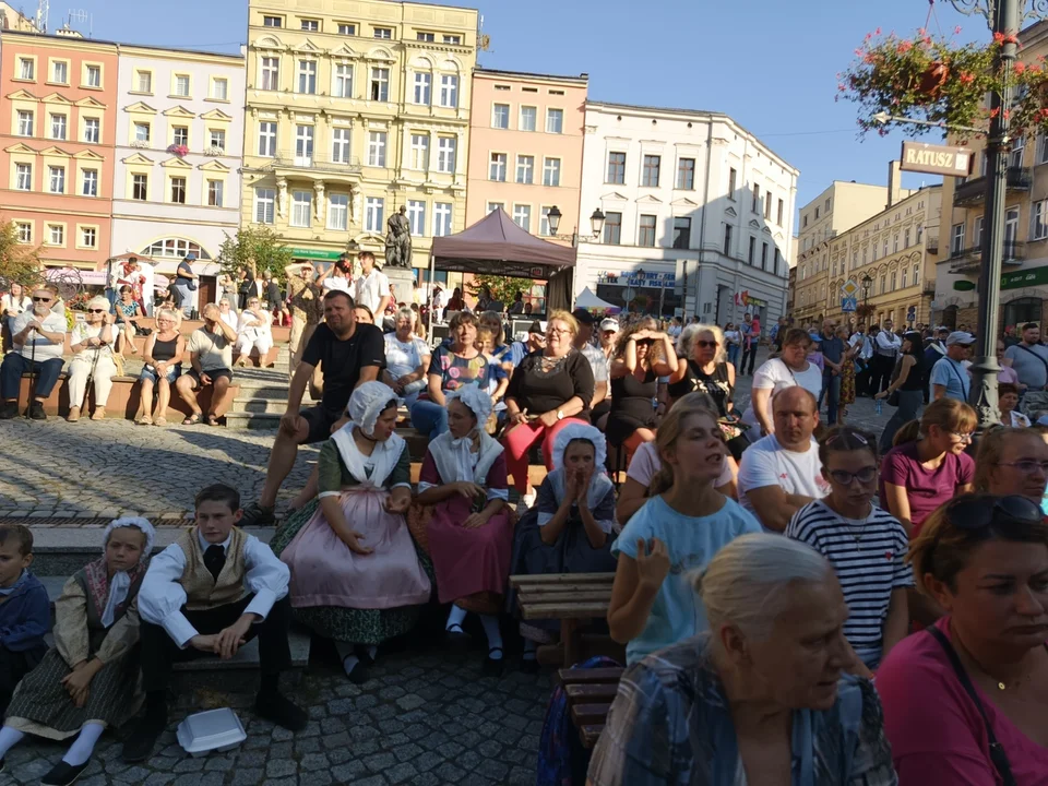 Nowa Ruda. Rozpoczął się Międzynarodowy Festiwal Folkloru [galeria]