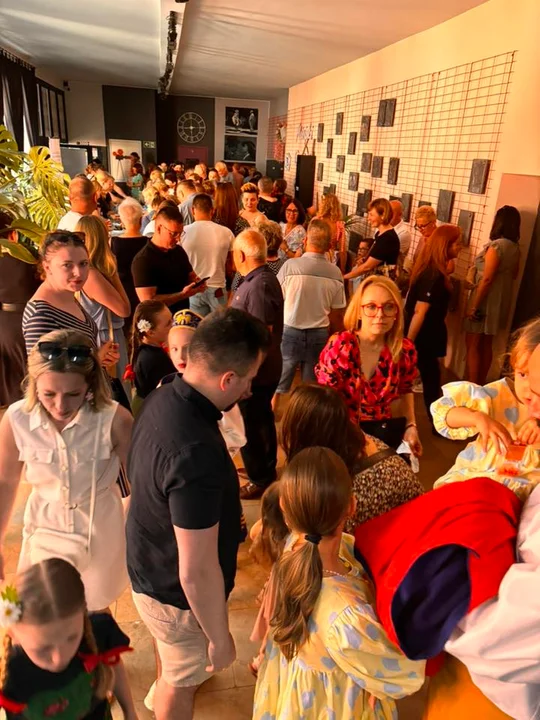 MOK Nowa Ruda. Występ Zespołu Pieśni i Tańca „Nowa Ruda” zachwycił publiczność [galeria]