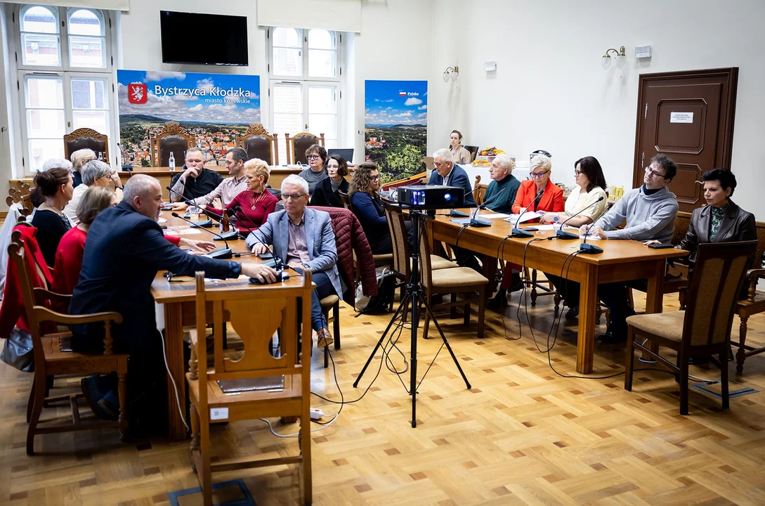„Dobrze długo żyć! Forum Lokalnych Inicjatyw Senioralnych” już za miesiąc! Bystrzyca Kłodzka jednym z przystanków przed Forum