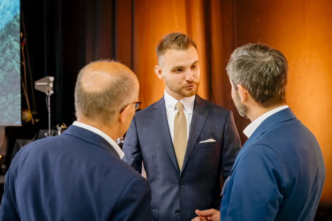 Szwedzki inwestor zrewolucjonizuje europejski rynek - uroczyste otwarcie fabryki pomp ciepła Aira we Wrocławiu