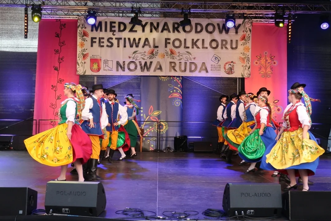 Nowa Ruda. Finał 30. Międzynarodowego Festiwalu Folkloru