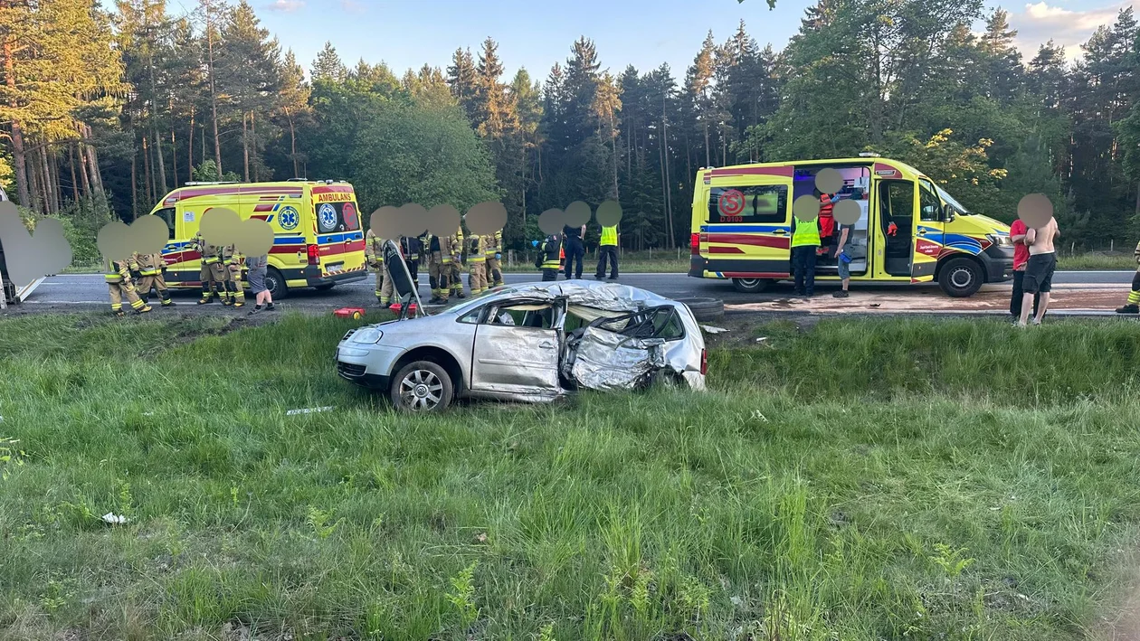 Groźny wypadek na krajowej ósemce [aktualizacja] - Zdjęcie główne