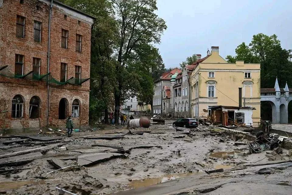 Lądek-Zdrój po powodzi. Miasteczko zostało zniszczone