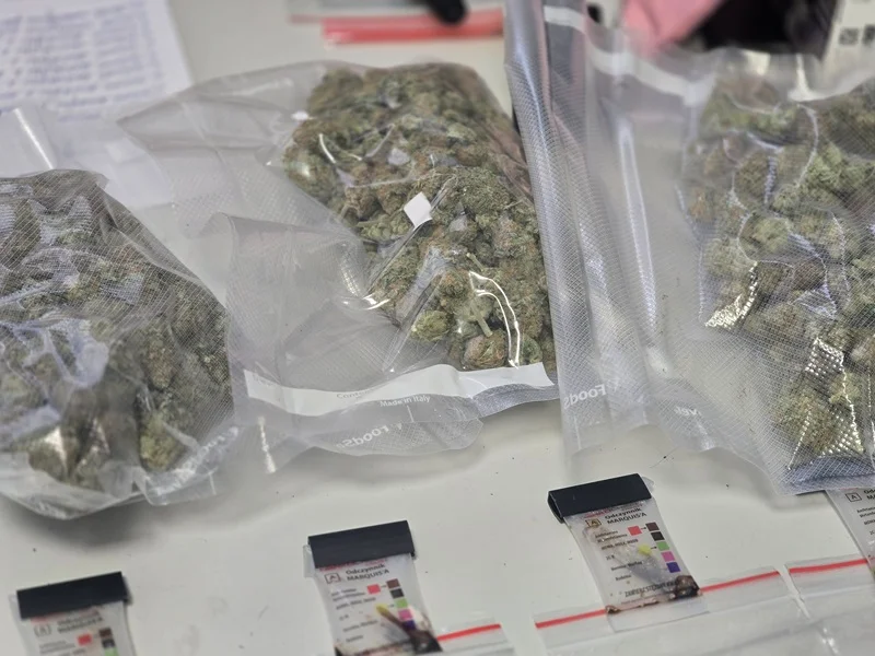 Ponad kilogram narkotyków znaleziony u 28-latka. Był w trakcie odbywania kary!