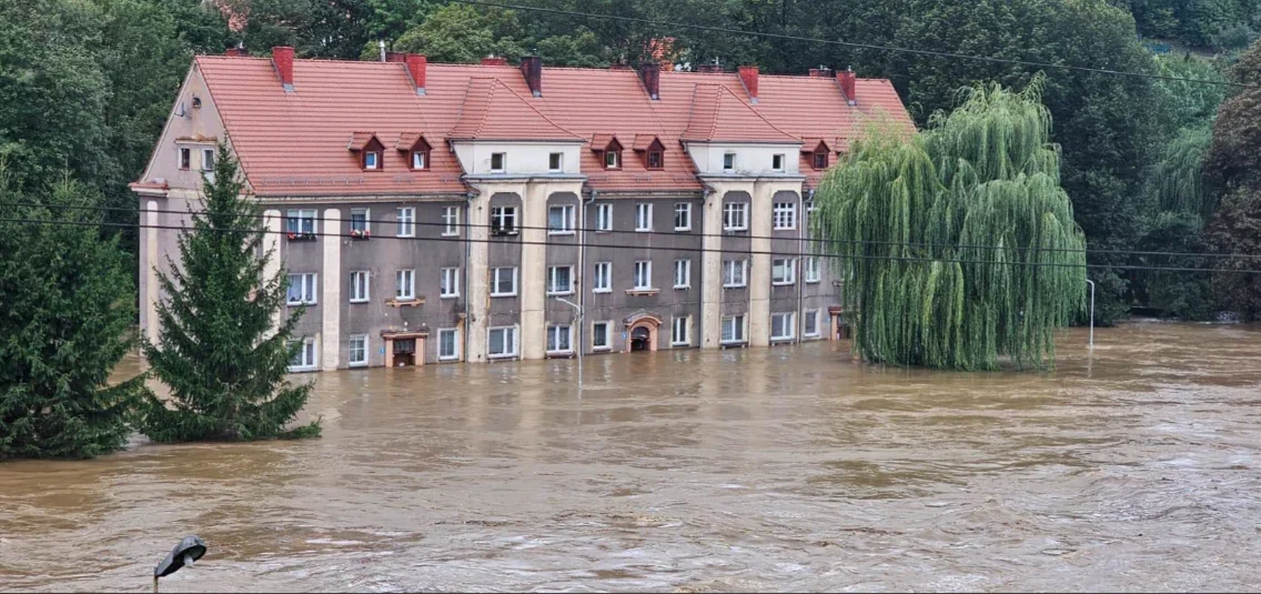 Powódź 2024. Najnowsze zdjęcia z Kłodzka - 15 września, godz. 14:45