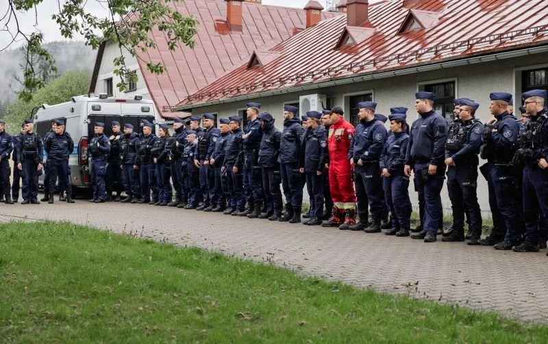 Ćwiczenia dowódczo-sztabowe w Karłowie. Doskonalenie współpracy służb mundurowych i ratowniczych [zdjęcia]