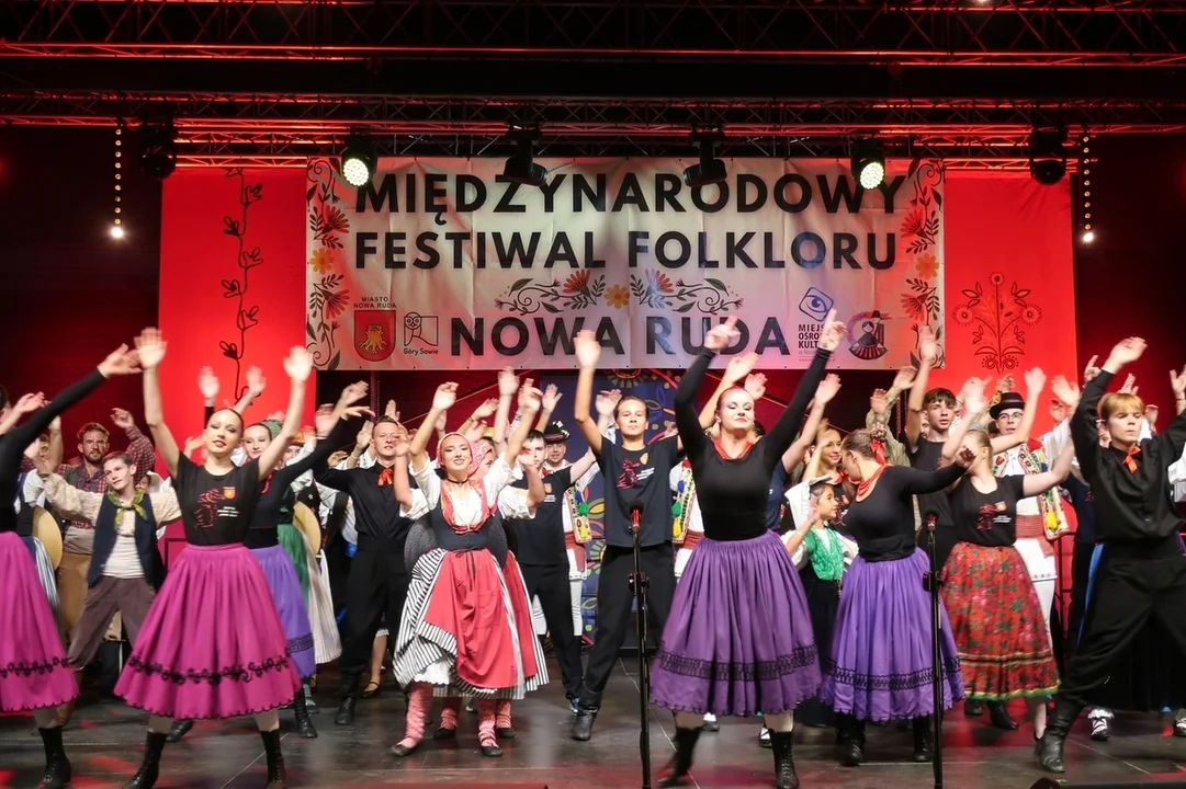 Nowa Ruda. Finał 30. Międzynarodowego Festiwalu Folkloru