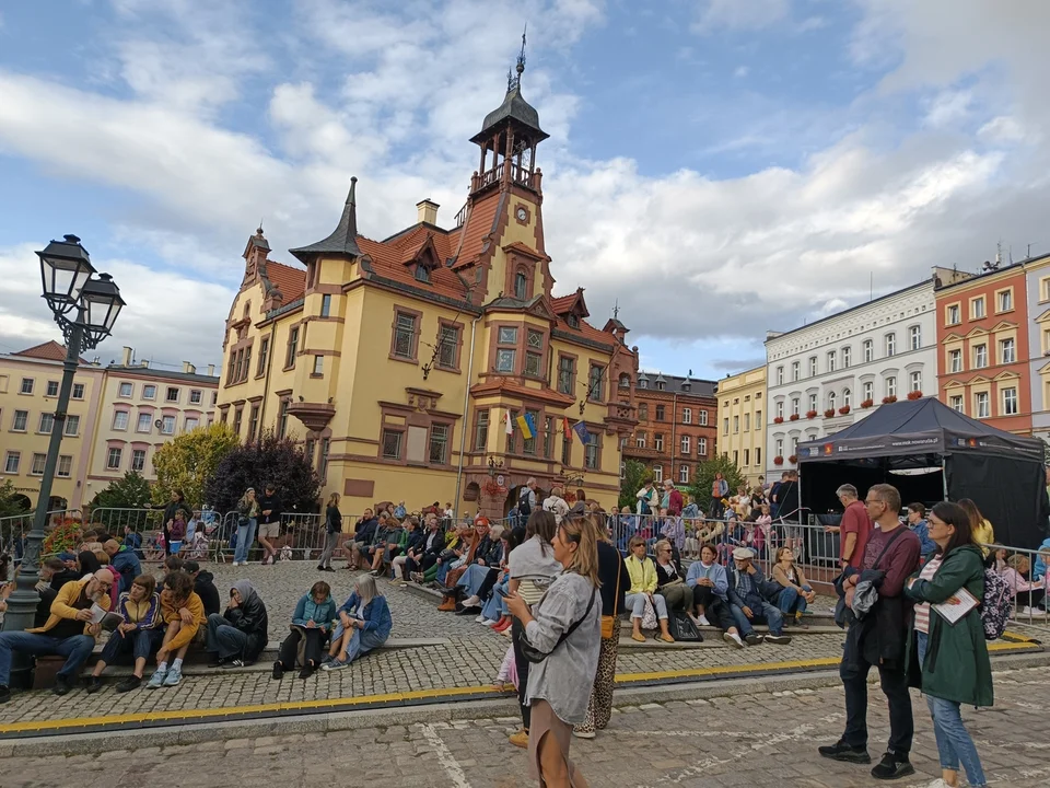 Nowa Ruda. Rozpoczął się Festiwal Góry Literatury. Tłumy na koncercie Vito Bambino