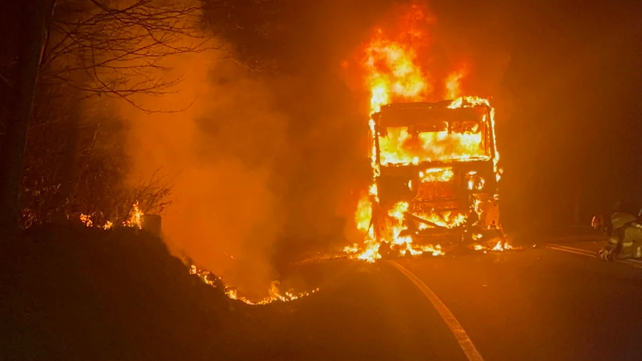 Podzamek - pożar ciężarówki na K46