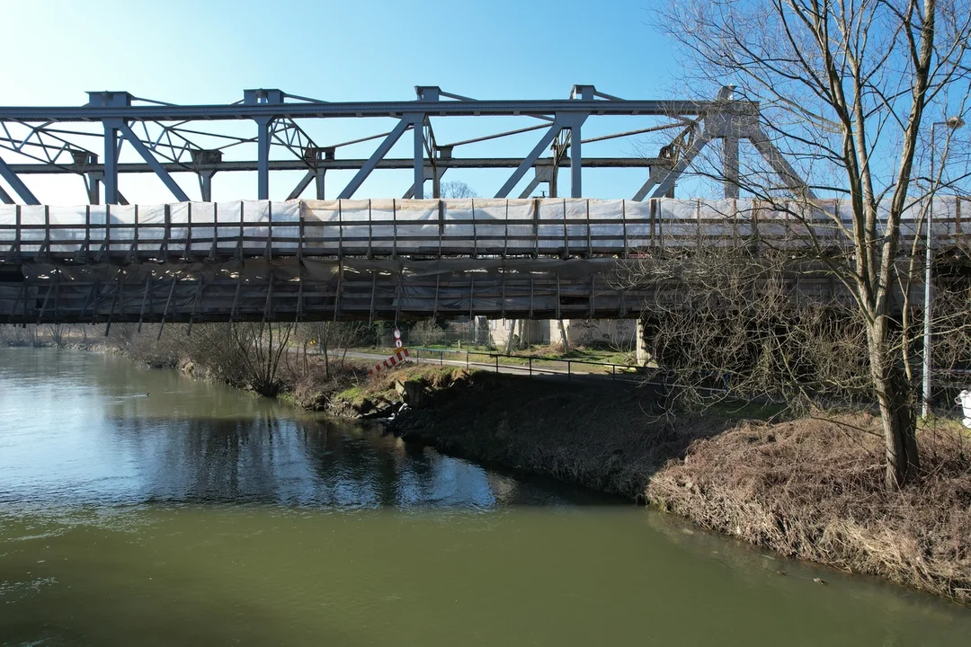 Modernizacja mostów i wiaduktu w Kłodzku na półmetku