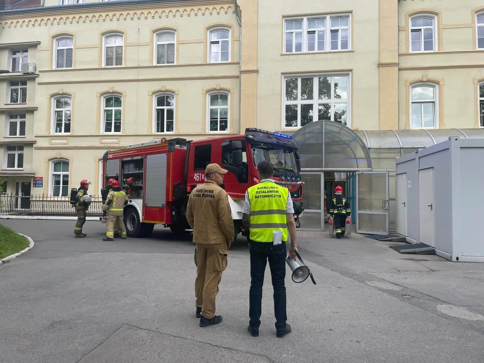 Pożar w kłodzkim szpitalu. Na szczęście, to tylko ćwiczenia