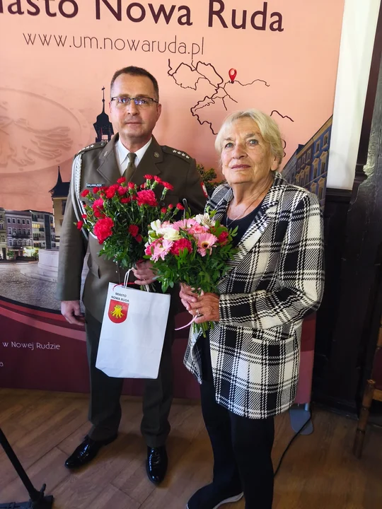 Lekarze z sercem uhonorowani w Nowej Rudzie! Wzruszająca uroczystość w ratuszu [zdęcia]