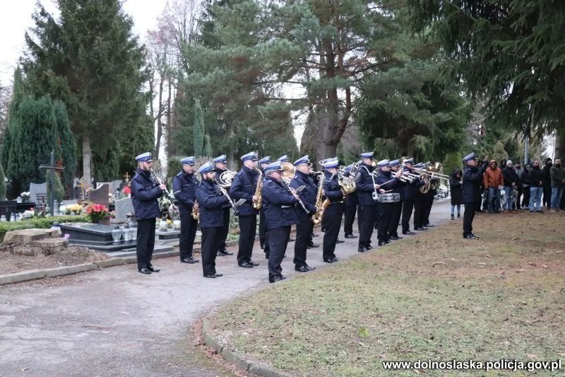 Odbył się pogrzeb młodej policjantki, która zginęła w tragicznym wypadku na krajowej ósemce