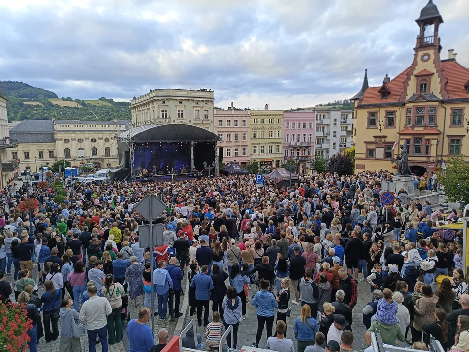 Bez ekscesów podczas inauguracji festiwalu i koncertu Vito Bambino [zdjęcia]