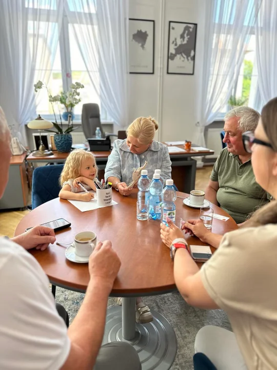 Powiat Kłodzki. Ukraińcy podziękowali za przekazaną karetkę