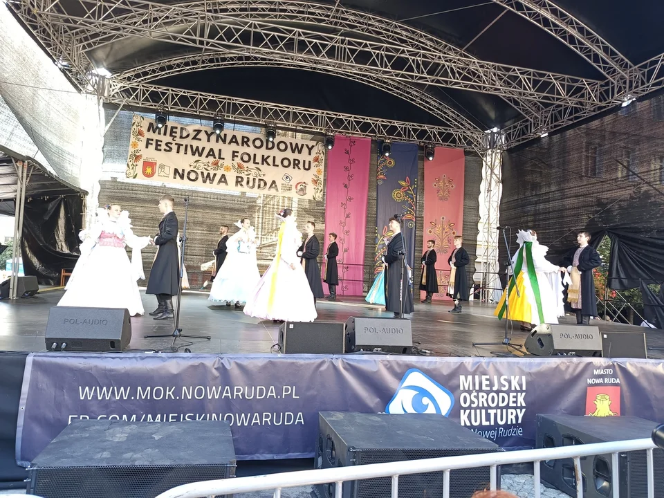 Nowa Ruda. Rozpoczął się Międzynarodowy Festiwal Folkloru [galeria]