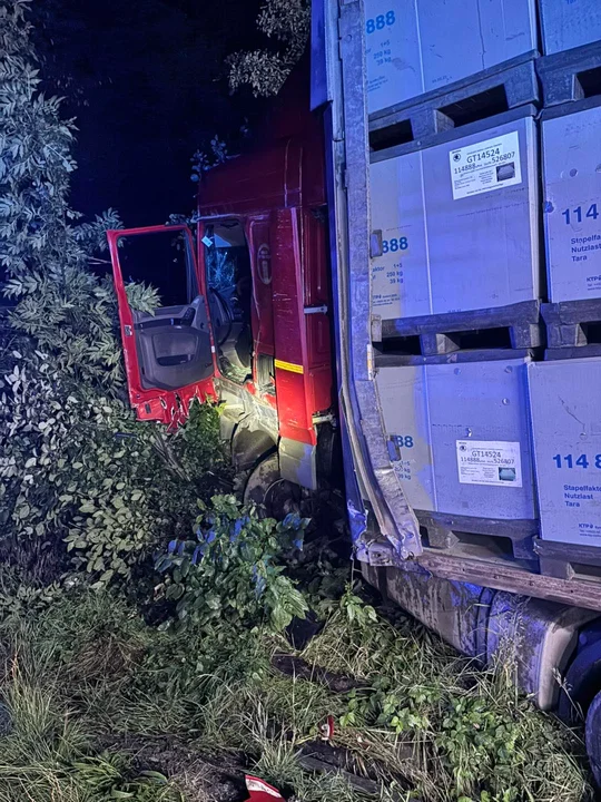 Kolizja z udziałem ciężarówek pomiędzy Dusznikami-Zdrój i Szczytną [zdjęcia]