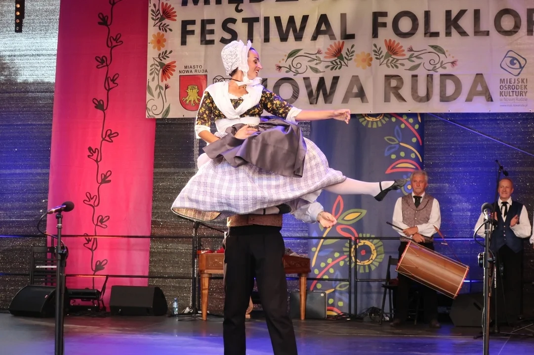 Nowa Ruda. Finał 30. Międzynarodowego Festiwalu Folkloru