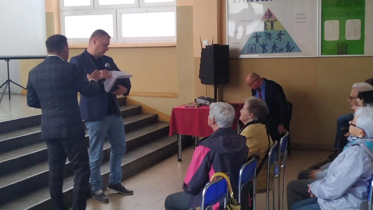 Nowa Ruda. Spotkanie burmistrza i radnych z mieszkańcami Drogosławia