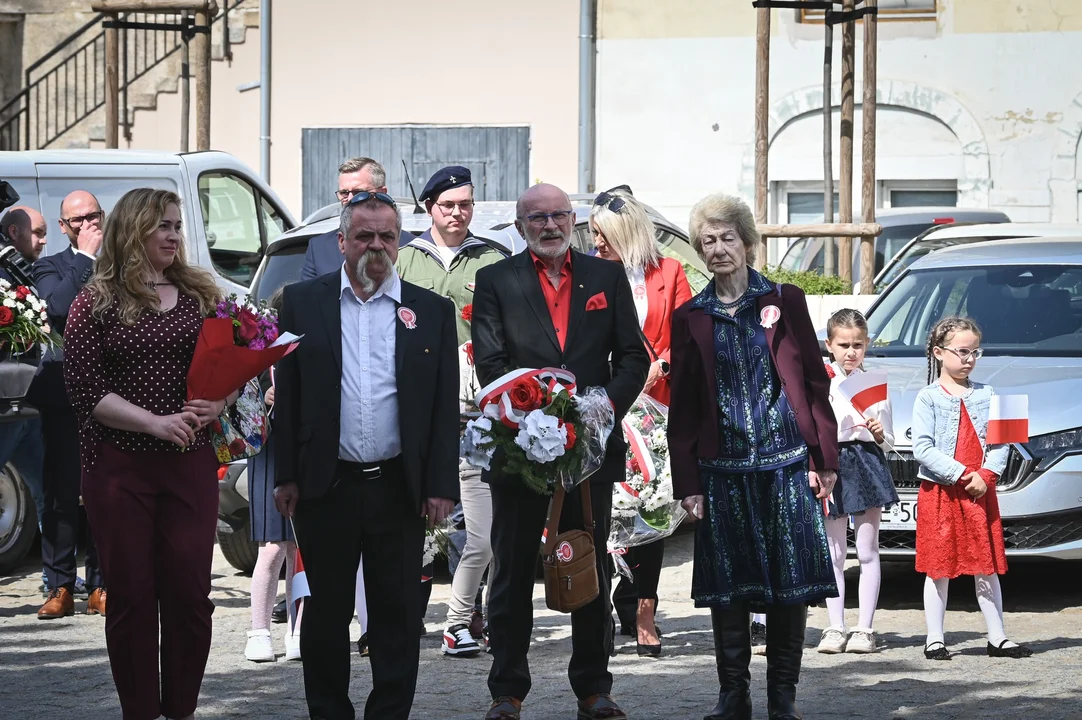 Powiatowe i miejskie uroczystości upamiętniające uchwalenie Konstytucji 3 Maja w Kłodzku [galeria]