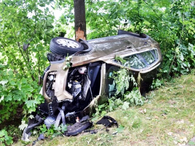 Ząbkowice Śl. Dwie kolizje na początek weekendu - Zdjęcie główne