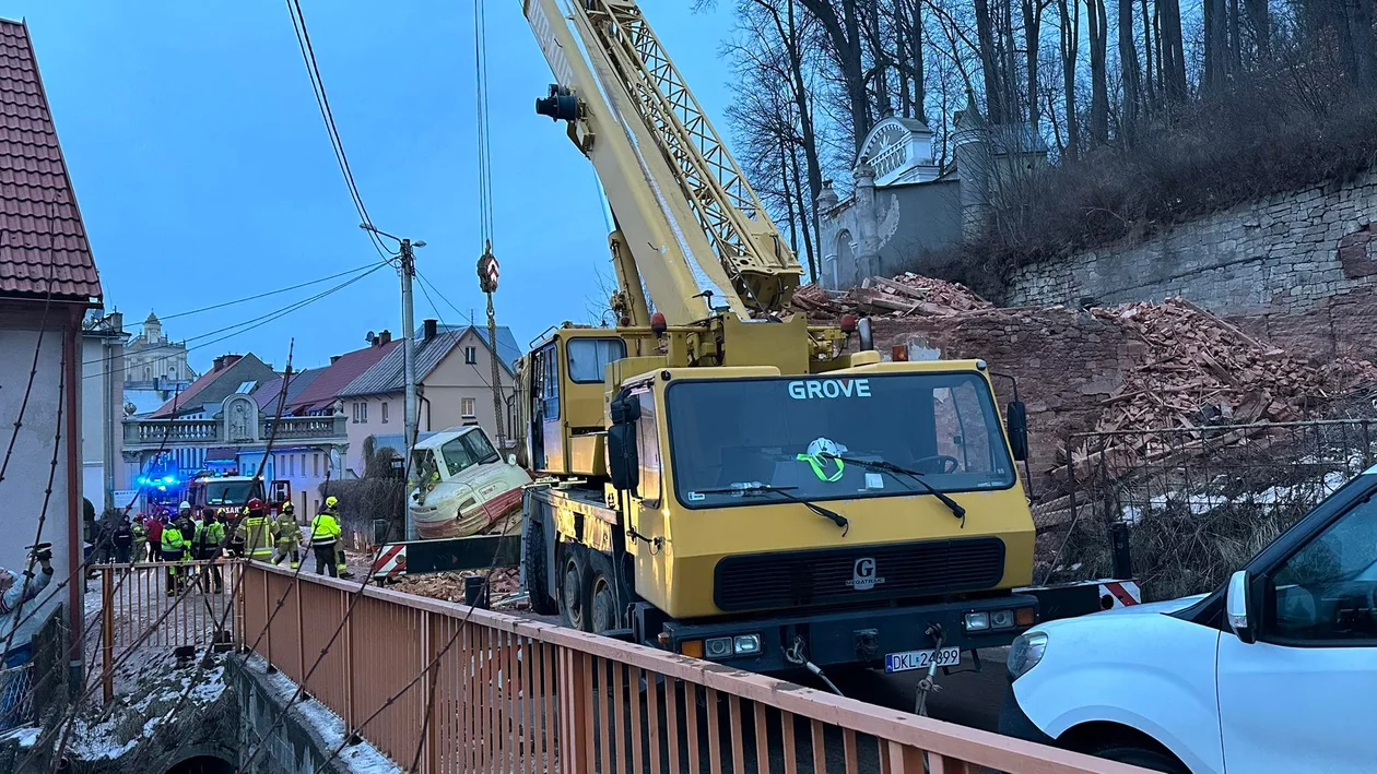 Wambierzyce. Wypadek na budowie