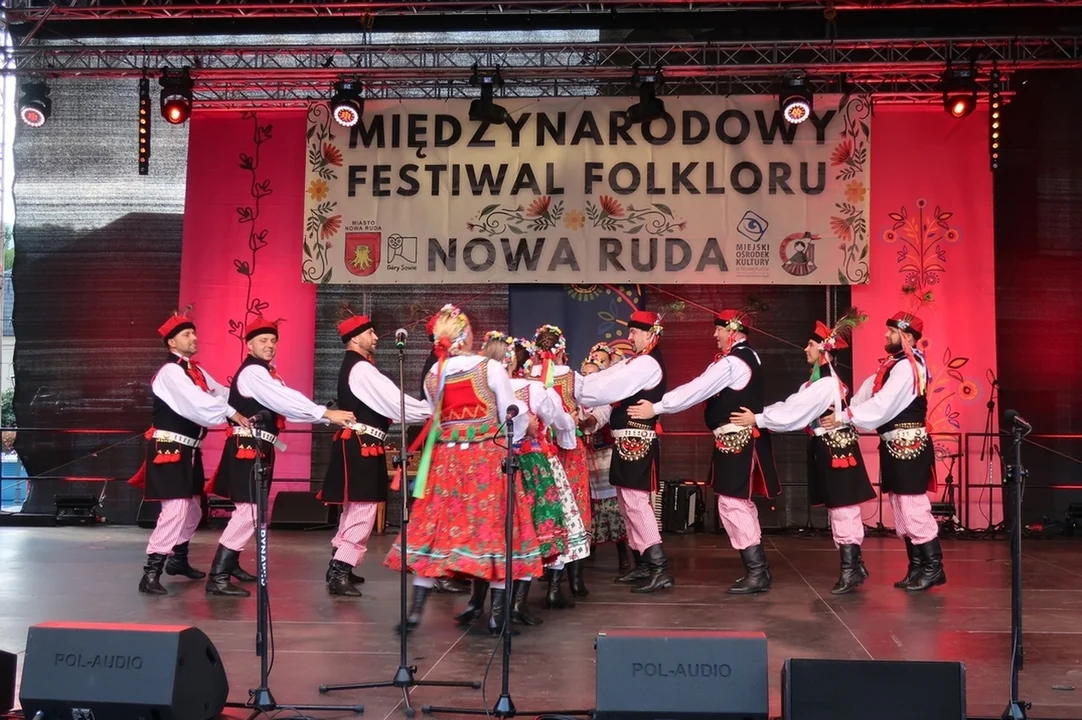 Nowa Ruda. Finał 30. Międzynarodowego Festiwalu Folkloru