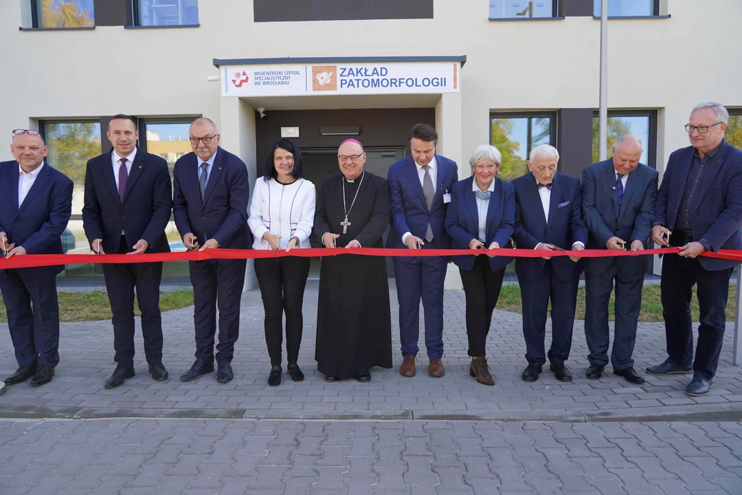 Dolny Śląsk inwestuje w nowoczesne leczenie onkologiczne - Zdjęcie główne