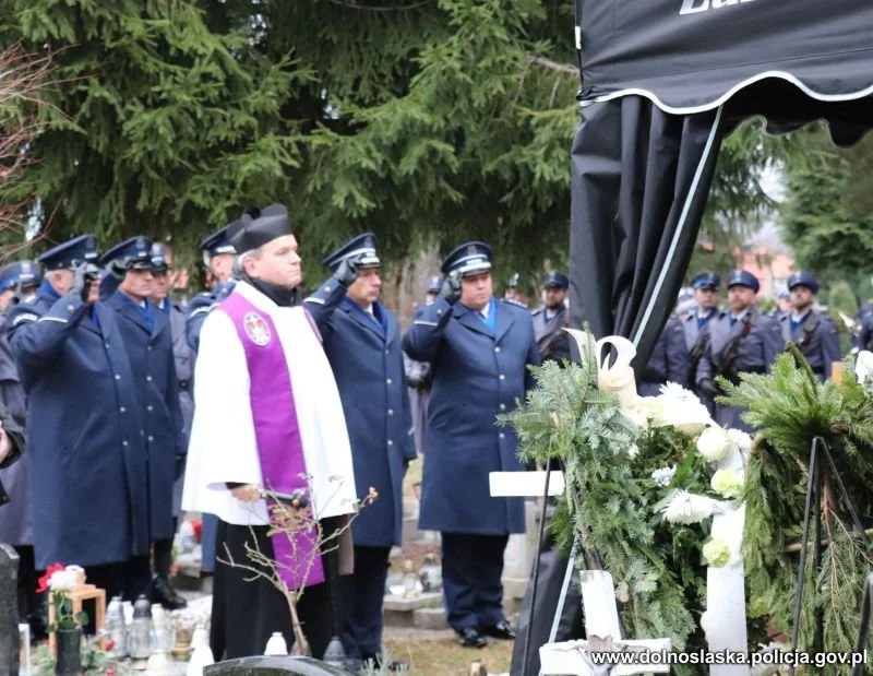 Odbył się pogrzeb młodej policjantki, która zginęła w tragicznym wypadku na krajowej ósemce