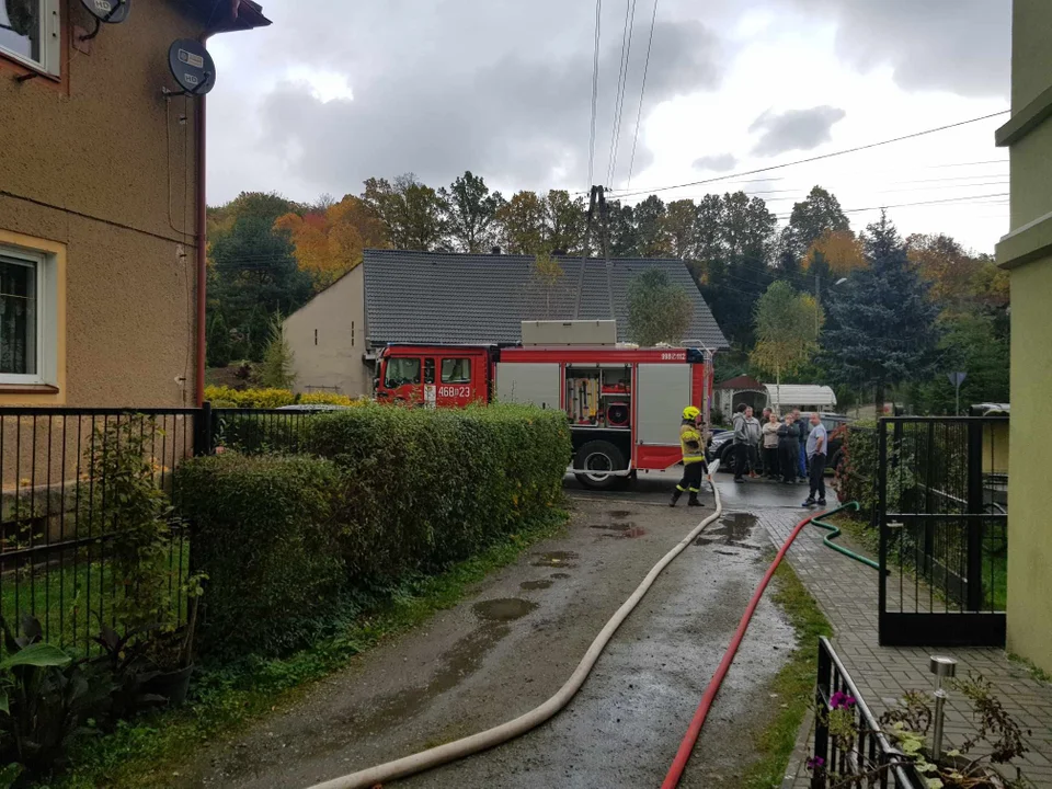 Pożar kotłowni w budynku wielorodzinnym w Bożkowie - Zdjęcie główne