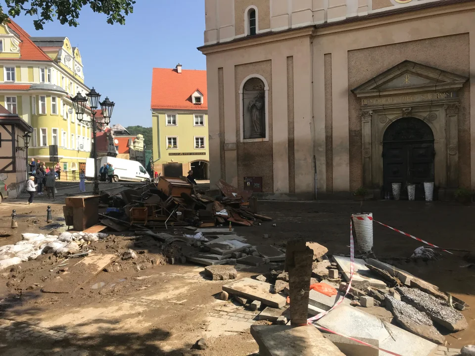 Kłodzko. Klasztor Franciszkanów został zalany. Ogromne straty - Zdjęcie główne