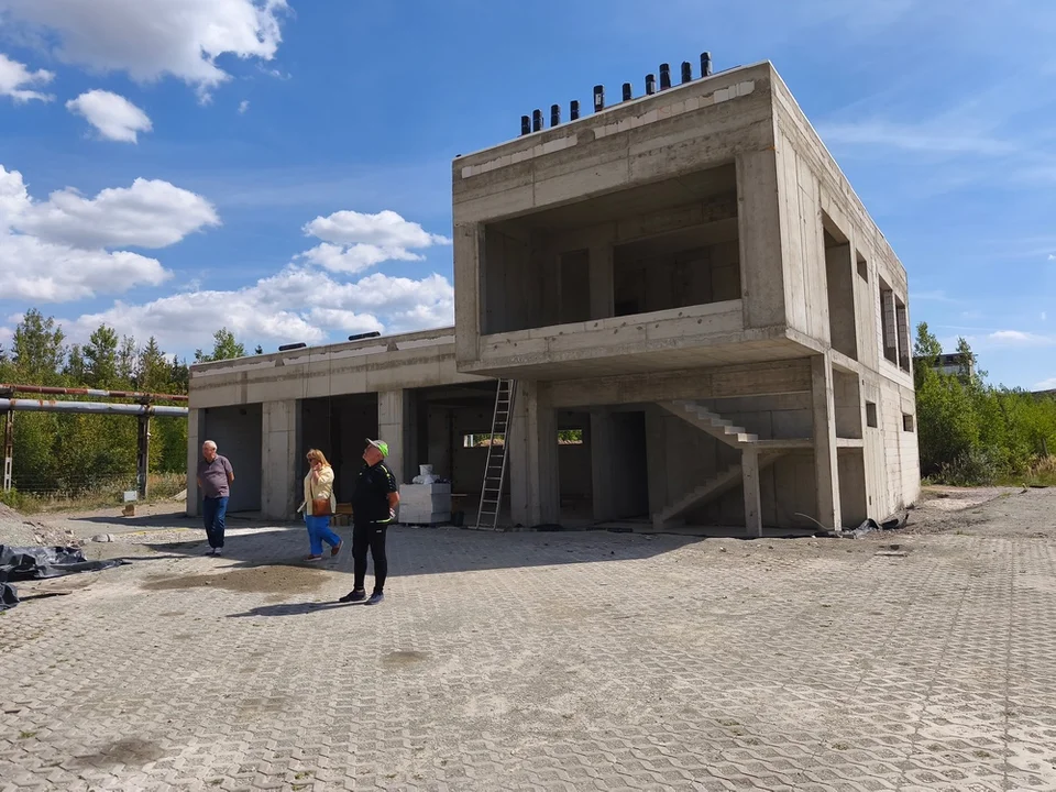 Nowa Ruda. Remiza dla OSP Słupiec z pięciomiesięcznym opóźnieniem? [zdjęcia]
