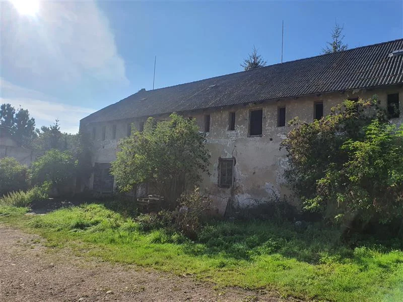 Pierwsza licytacja nieruchomości w Szalejowie Górnym – ogłoszono termin przetargu elektronicznego