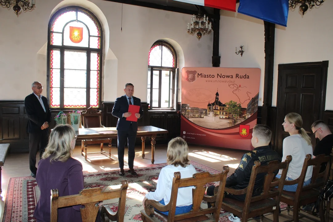 Nowa Ruda. Stypendia sportowe burmistrza dla Miłosza Lasoty i Antoniego Kossaka [galeria]