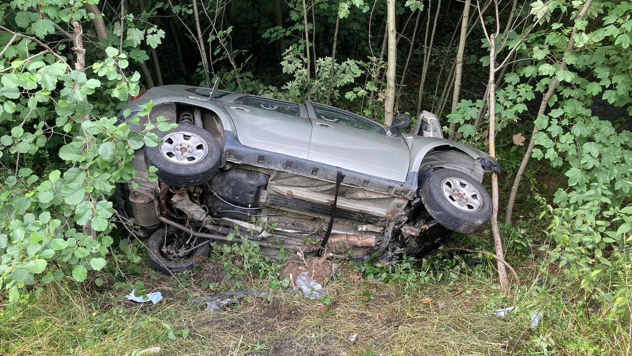 Krajowa ósemka. Tak wyglądał wrak auta po śmiertelnym wypadku. Wstrząsający widok  [zdjęcia]