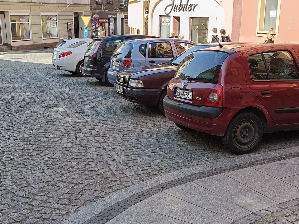 Już w najbliższym czasie zapłacimy za parkowanie w centrum Nowej Rudy [zdjęcia]