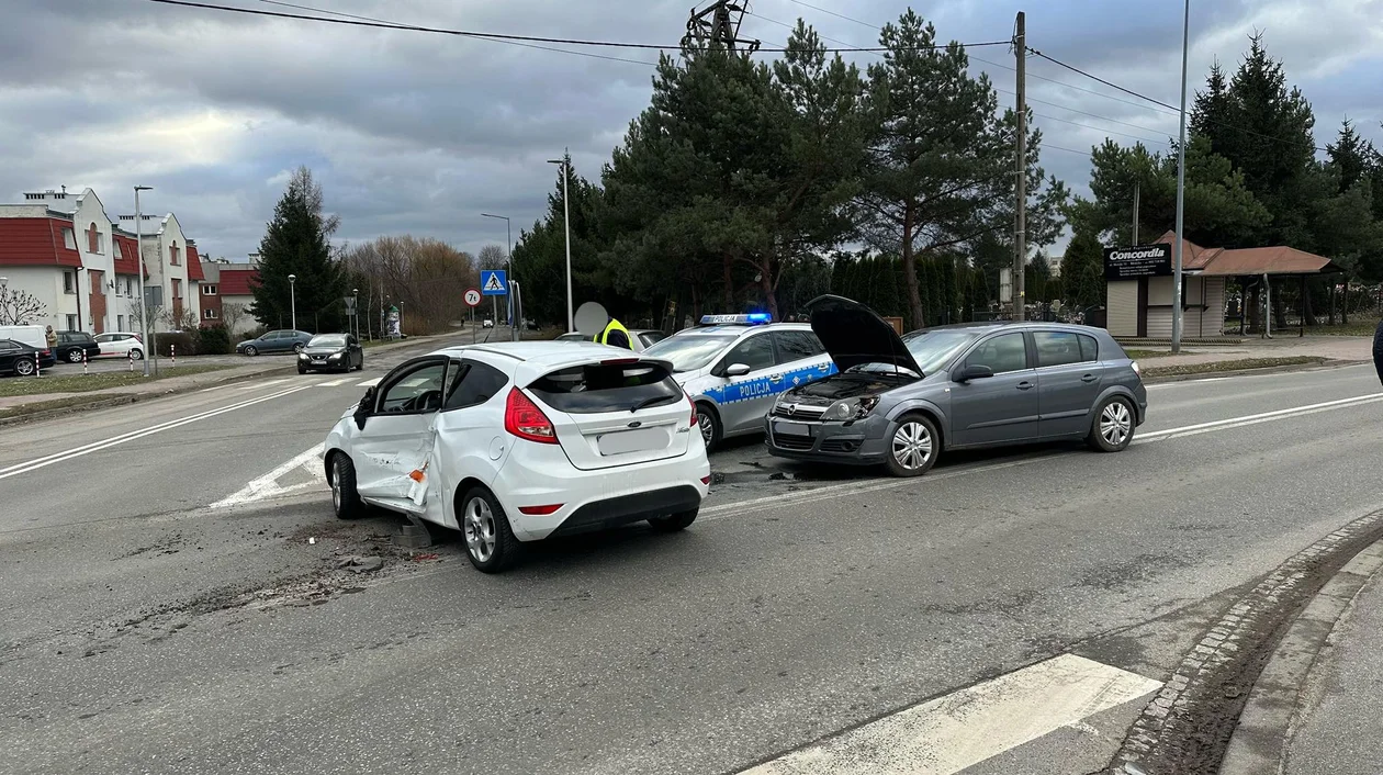 Kłodzko. Kolizja na skrzyżowaniu Objazdowej i Zajęczej [zdjęcia]