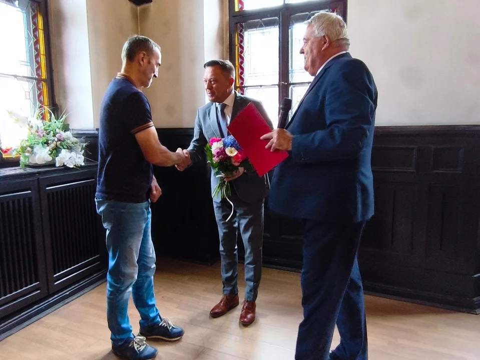 Nowa Ruda. Podczas sesji uhonorowano Mistrzynię Polski w Sportowych Rajdach Konnych Natalię Palczak [galeria]