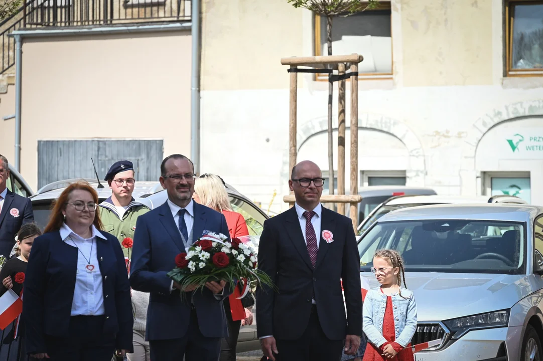 Powiatowe i miejskie uroczystości upamiętniające uchwalenie Konstytucji 3 Maja w Kłodzku [galeria]