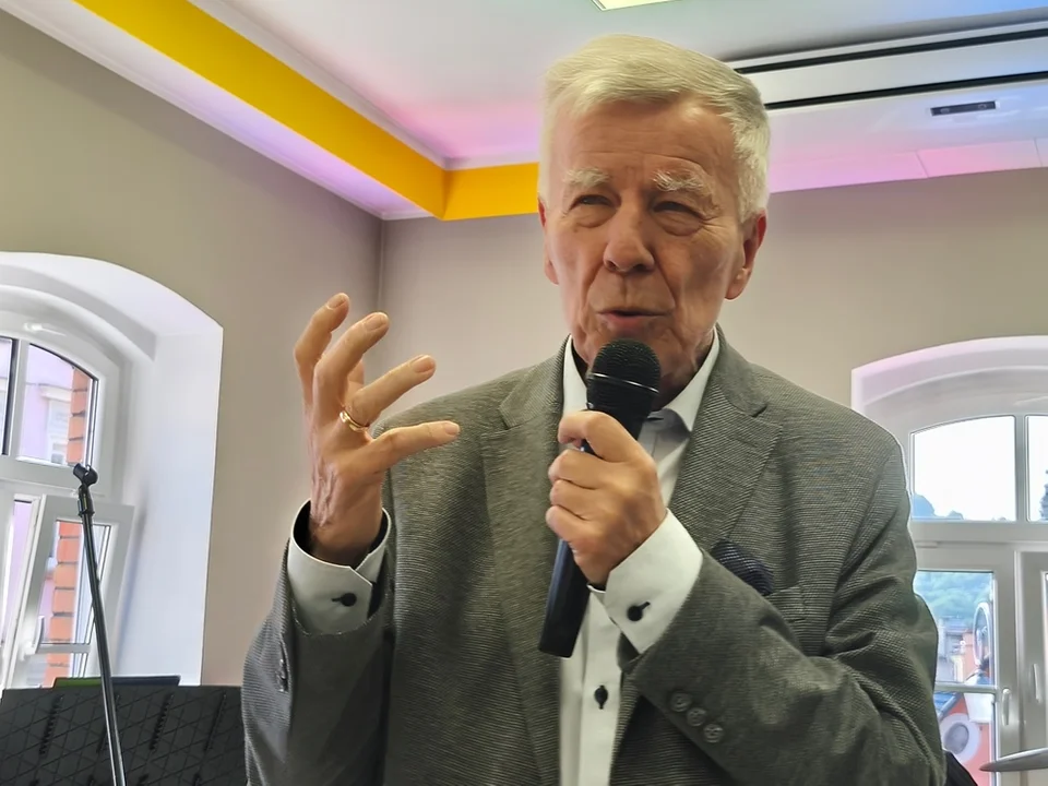 Inauguracja Festiwalu Dzieje Się w Nowej Rudzie. Marek Margielewski, prof. Jan Miodek i Sigit Band w MBP [galeria]