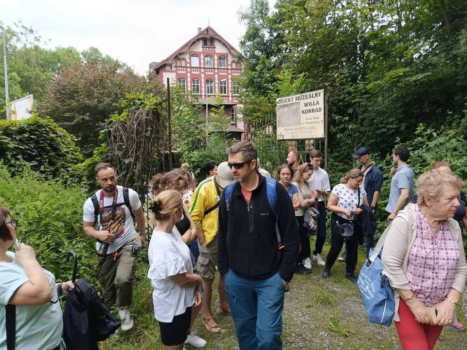 Nowa Ruda. Sobotnie zwiedzanie Willi Konrad w ramach Festiwalu Dzieje Się [galeria]