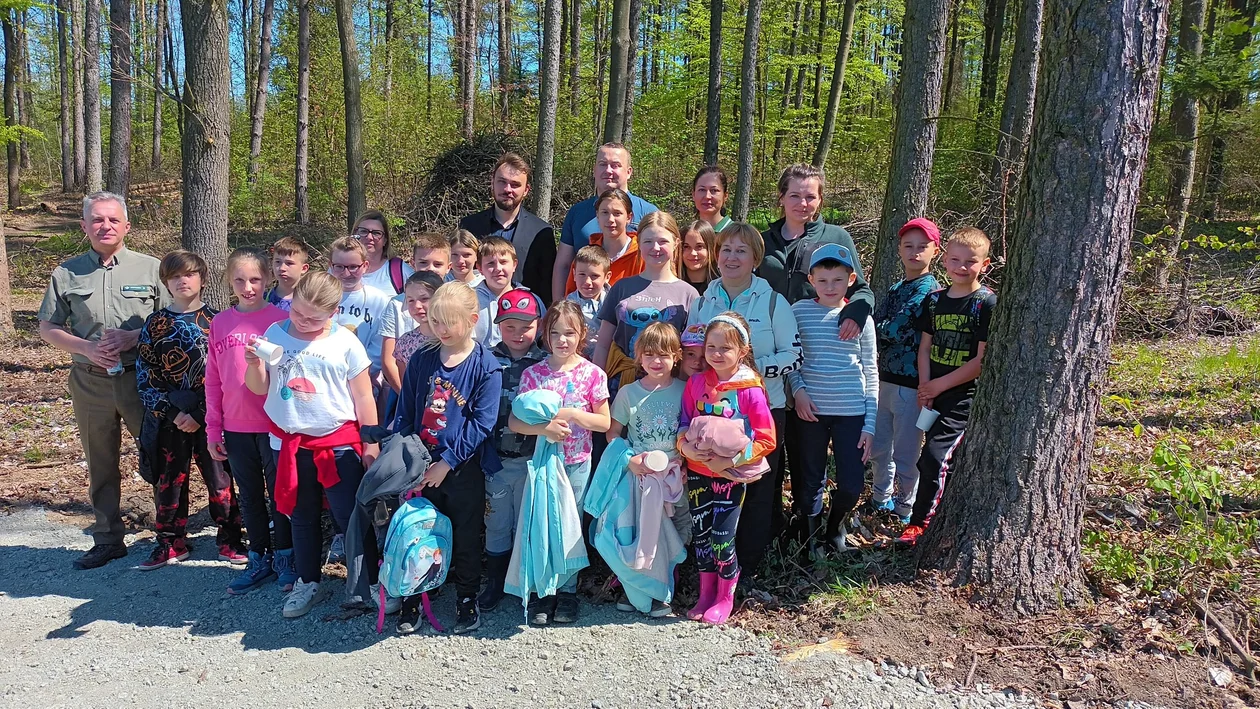 Nadleśnictwo Jugów. Posadzili las im. Jana Pawła II