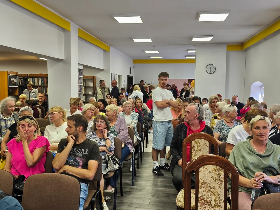Inauguracja Festiwalu Dzieje Się w Nowej Rudzie. Marek Margielewski, prof. Jan Miodek i Sigit Band w MBP [galeria]