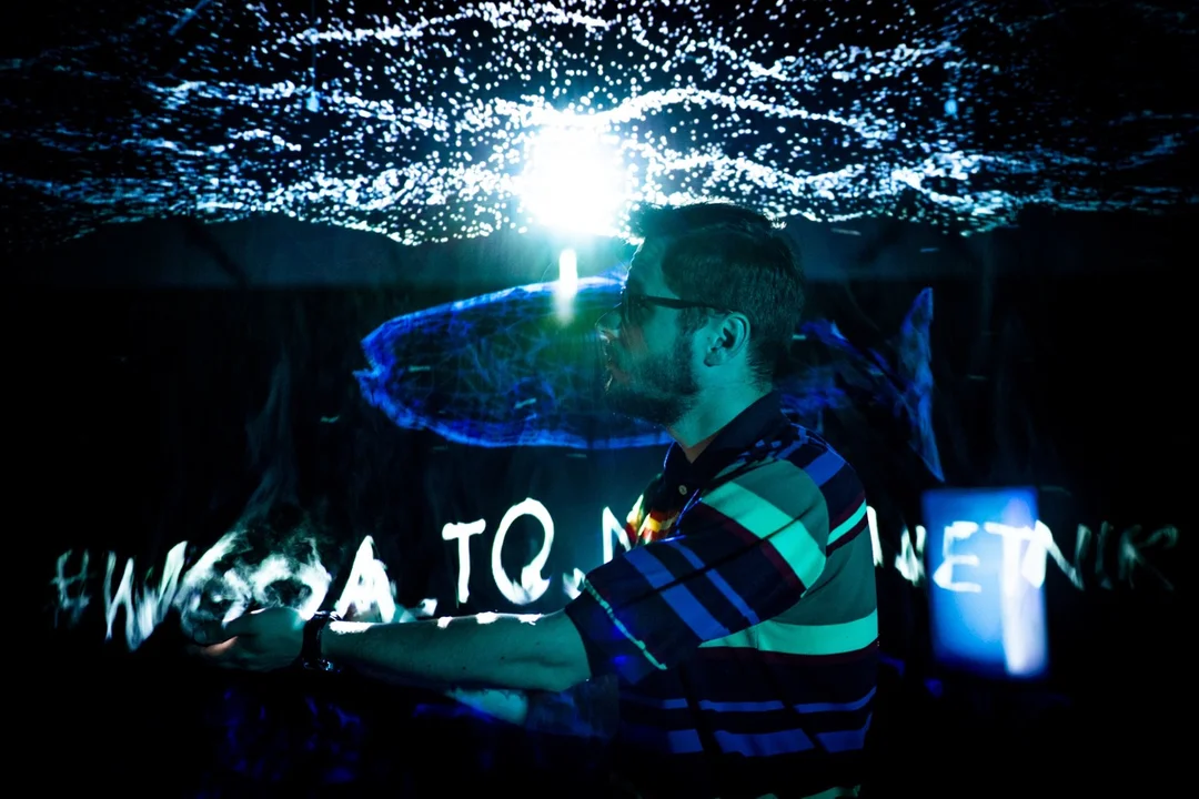 Dotknij chmur w Hydropolis