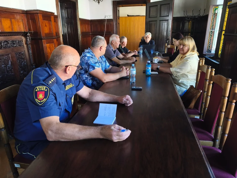 Nowa Ruda. Radni z Komisji Porządku Publicznego i Komunikacji w terenie [galeria]