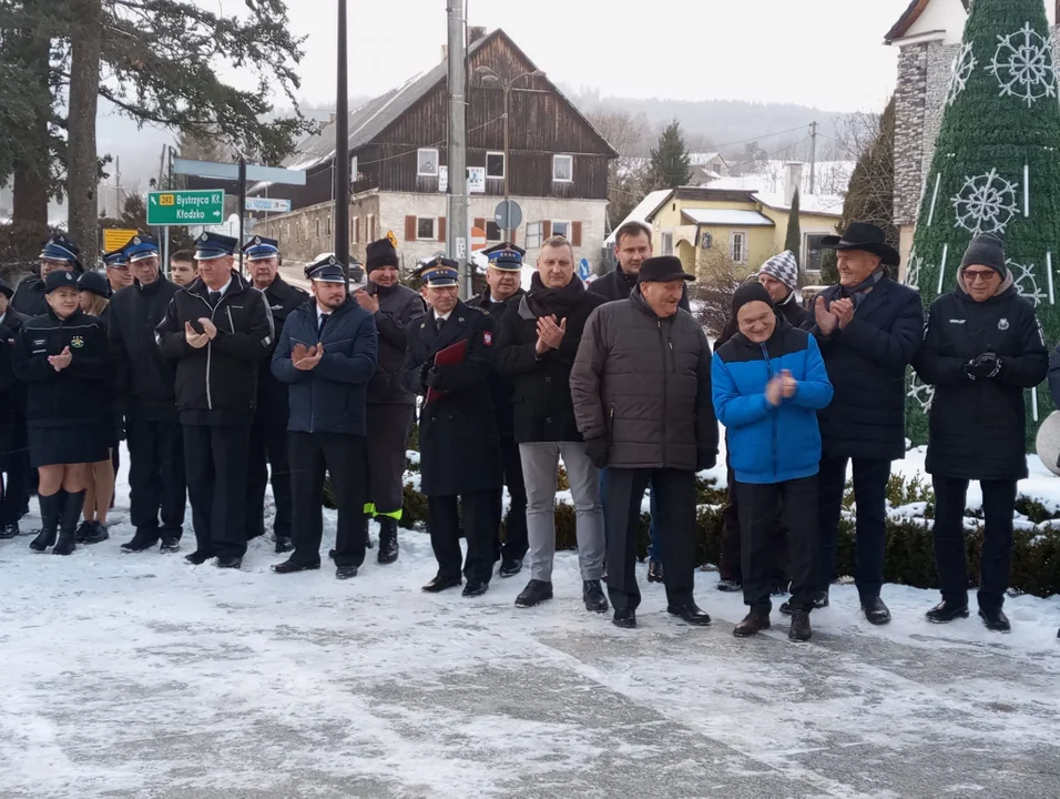 Nowe samochody ratowniczo gaśnicze dla ochotników ze Stronia Śląskiego i Starego Gierałtowa