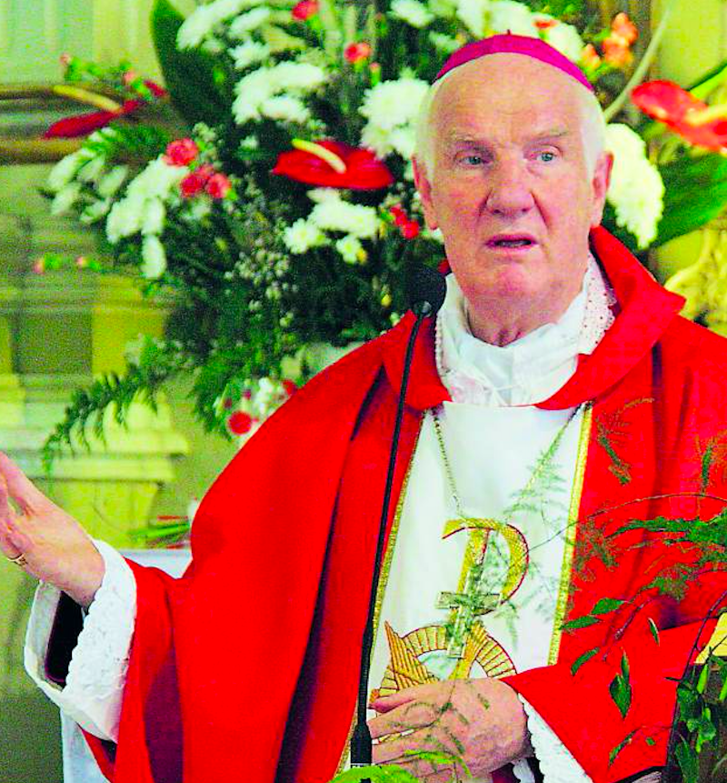Biskup Ignacy Dec nie chce zamykania kościołów - Zdjęcie główne