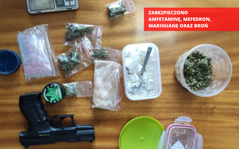 Gmina Międzylesie: Zatrzymani z narkotykami oraz bronią - Zdjęcie główne